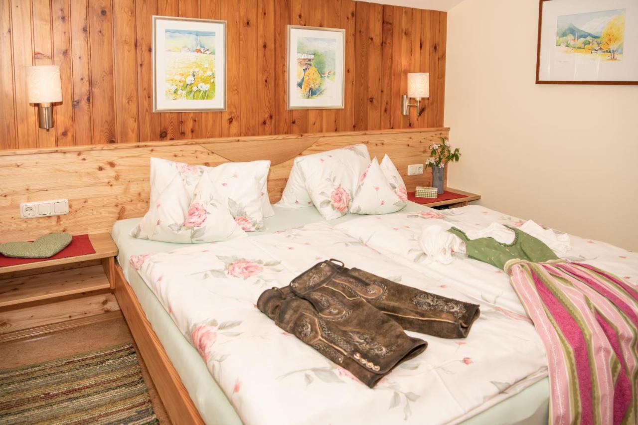 ראוריס Appartement-Pension Fahrnberggut מראה חיצוני תמונה